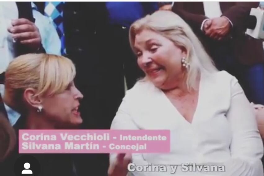 Corina Vecchioli junto a Elisa Carrió, quien respaldó su candidatura a intendenta de Rafaela.