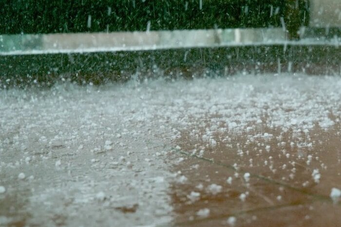 El grapuel suele confundirse con el granizo o con la nieve