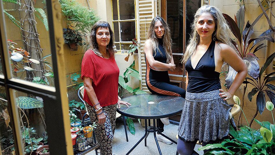 Susana Torres Molina, Erika Halvorsen y Daniela Horovitz, de la Colectiva.