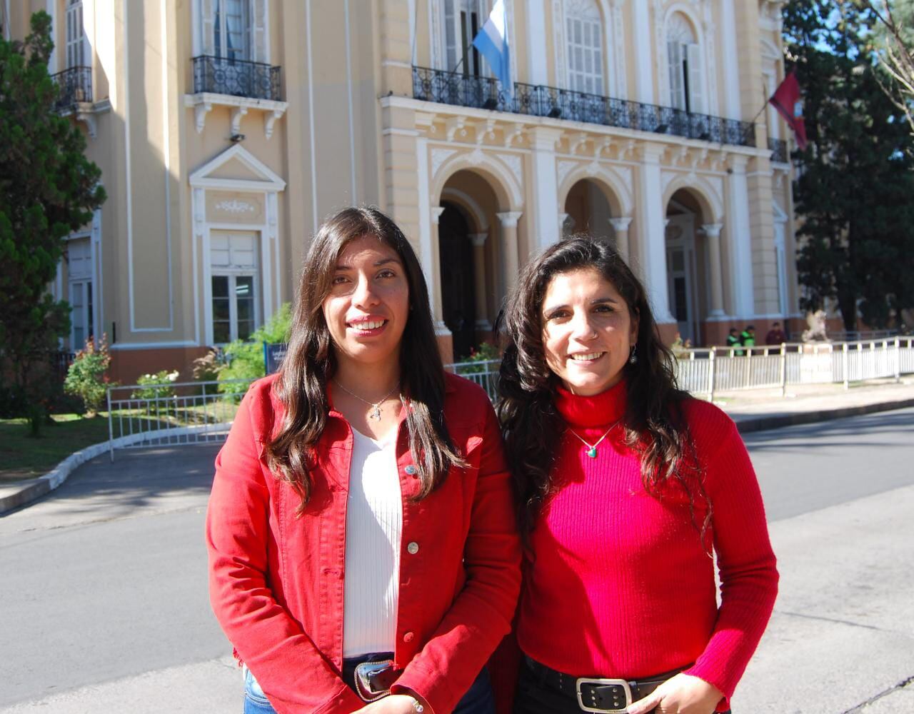 Andrea Villegas y Celeste Fierro. 
