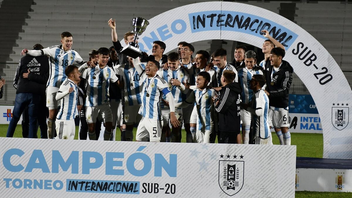 La selección argentina Sub-20 dirigida por Javier Mascherano viene de ganar la Copa Ciudad de Maldonado. 