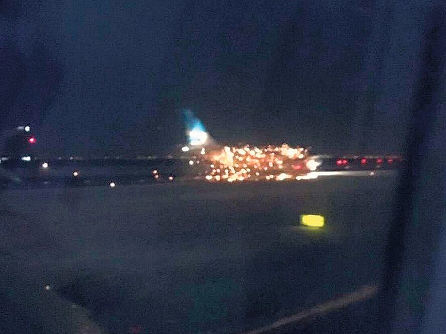 El motor dos del Airbus A330-200 sufrió lo que técnicamente se denomina un “stall”. 