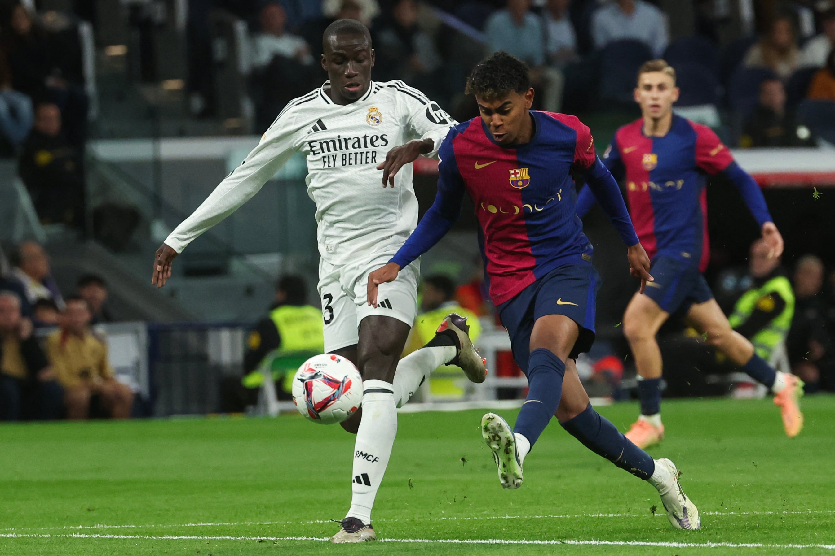 Lamine Yamal brilló en el Bernabéu y anotó un gol en un clásico para la historia