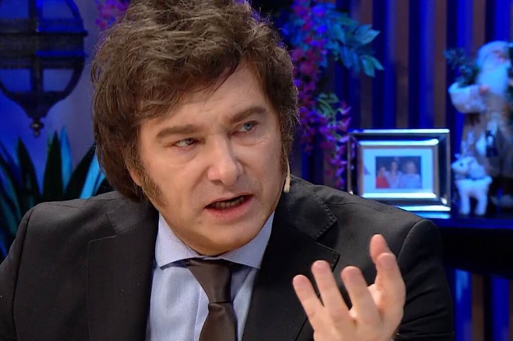 Tras aumentarse el sueldo, Milei echó a su secretario de Trabajo