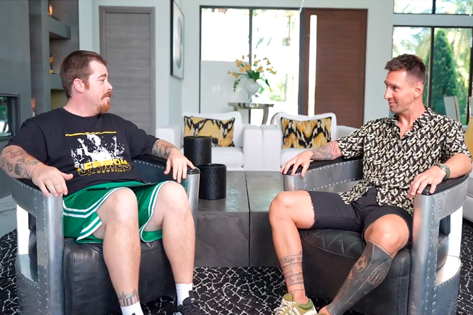 Miguel Granados y Lionel Messi durante la entrevista.