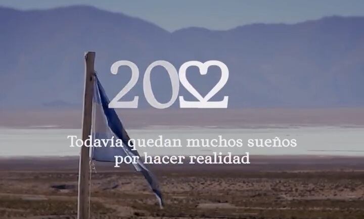 Alberto Fernández difundió su mensaje poco antes de la medianoche.