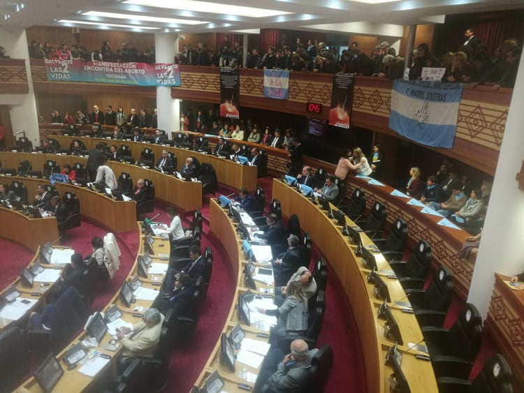 La Legislatura de Tucumán hoy, con grupos antiderechos en la tribuna.