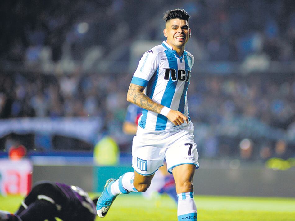 El goleador viene de sufrir un problema muscular.