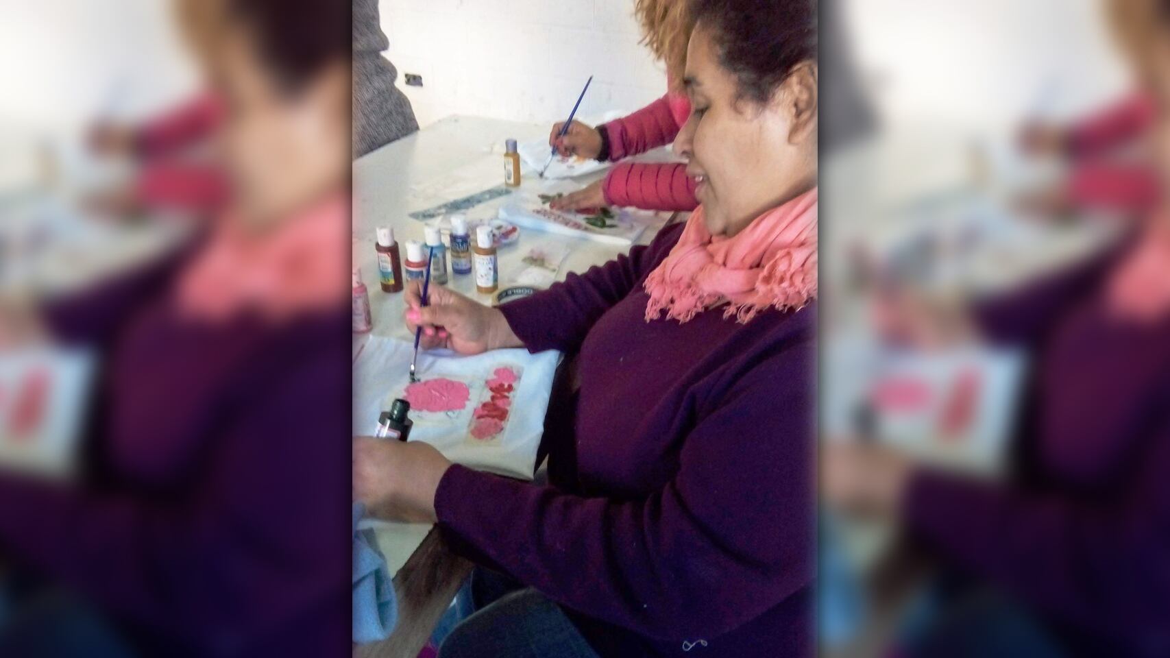 Patricia Solorza en el Taller de Diseño Textil de Yo no fui, en la U47 de San Martín.
