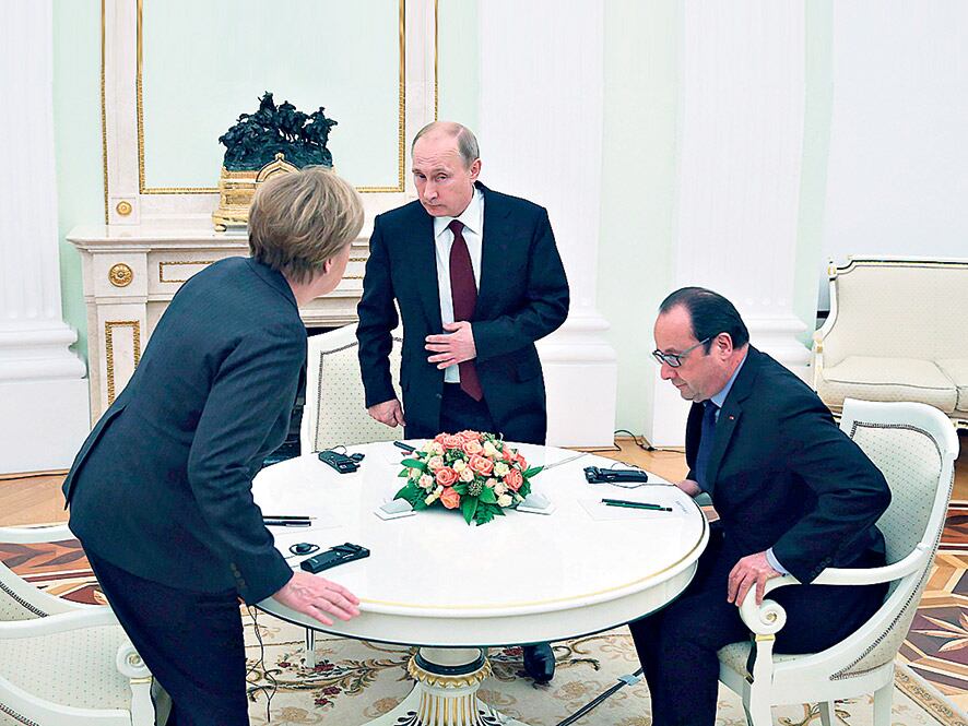 Merkel, Putin y Hollande siguen con preocupación los eventos en Ucrania. 