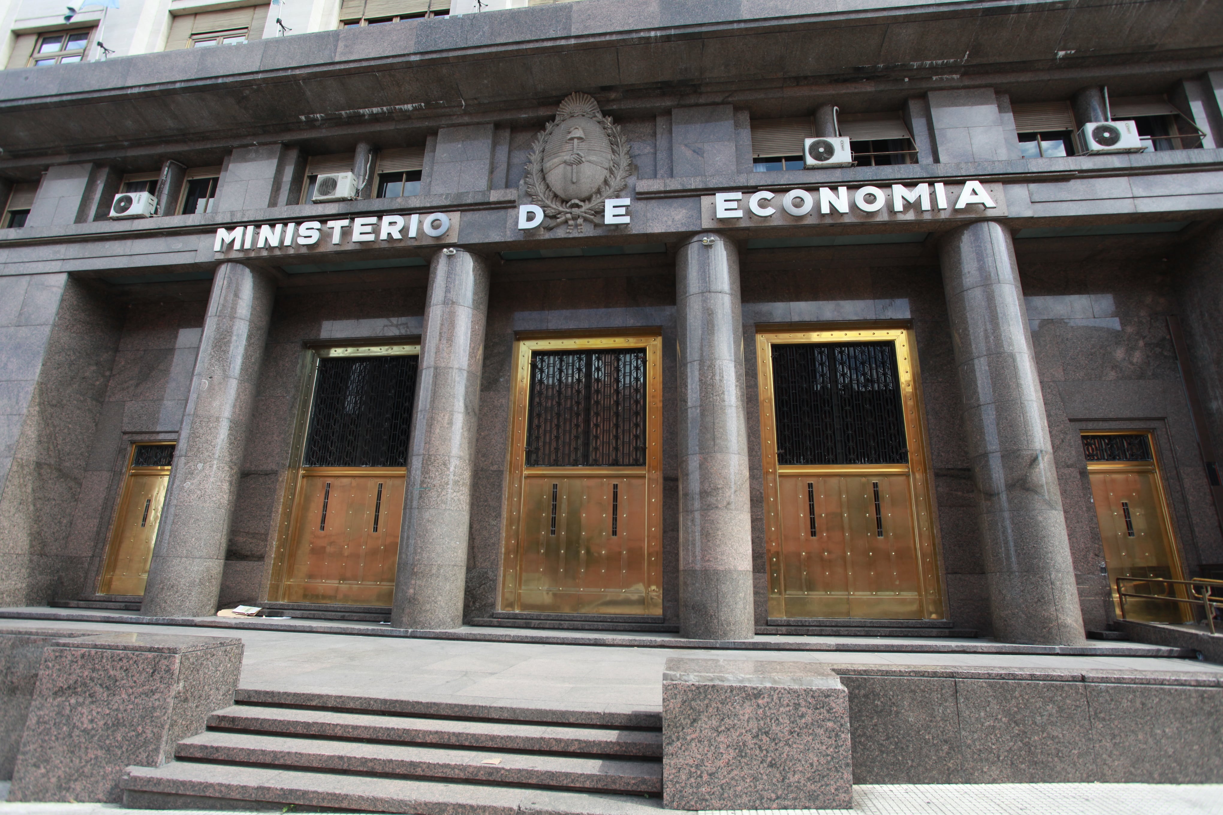 La recaudación por Ganancias cayó 41,0 por ciento.