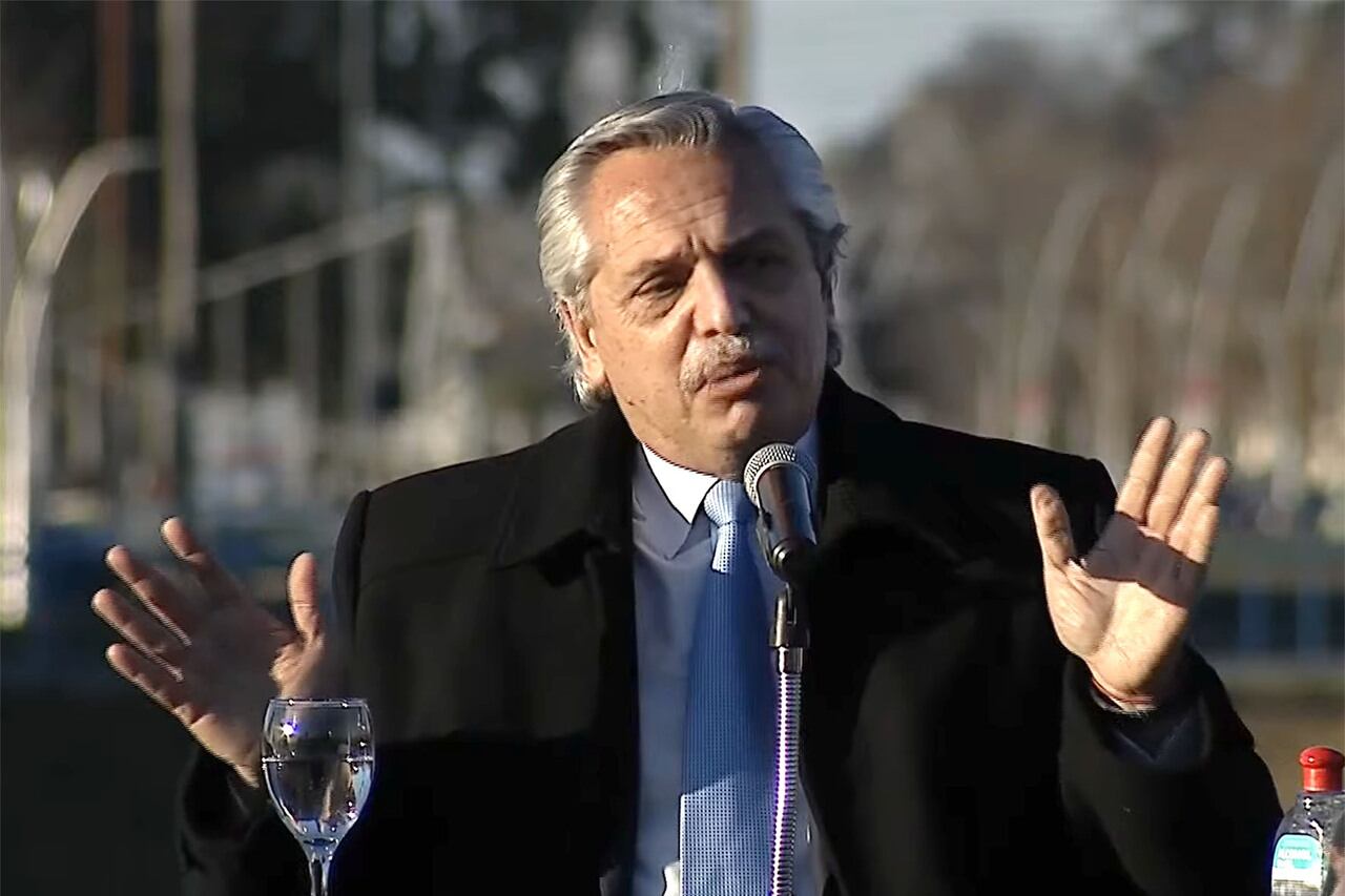 El mandatario encabezará el acto desde el mediodía.