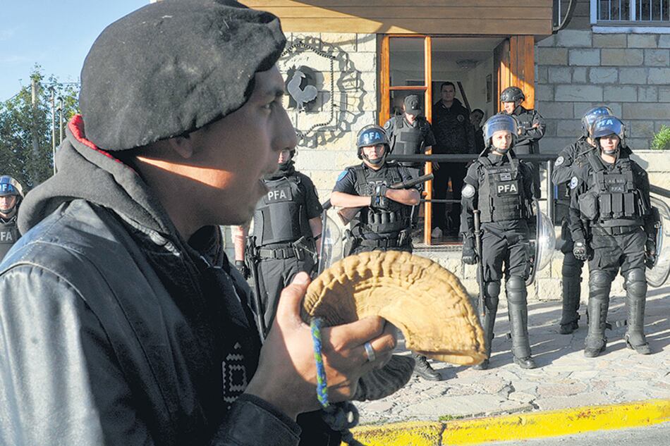 Fausto Jones Huala permanece detenido, al igual que Lautaro González.