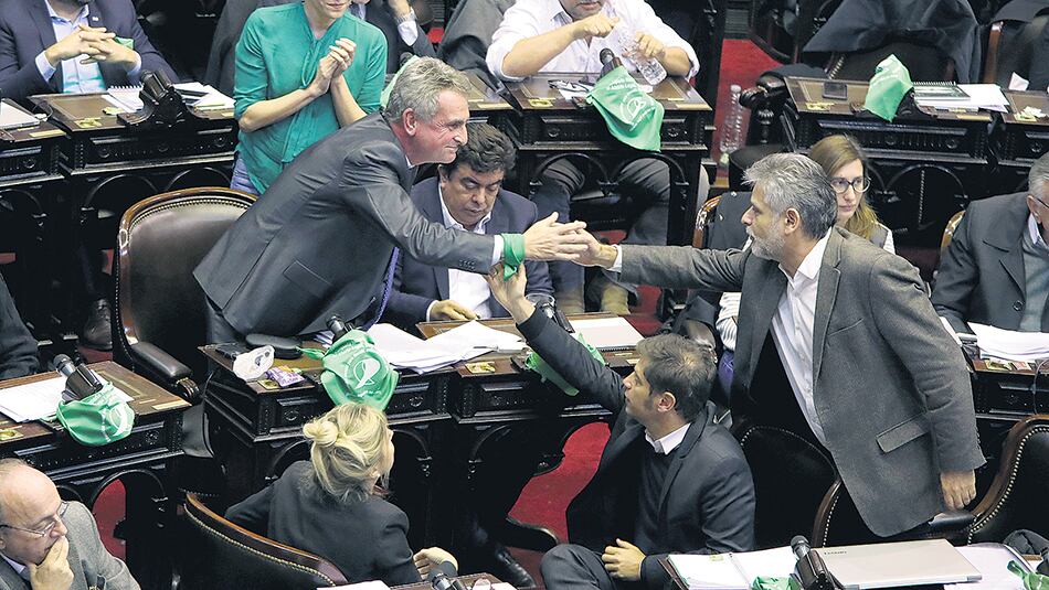 El bloque del FpV-PJ intentará hoy abrir en el Congreso la discusión por el acuerdo con el Fondo.