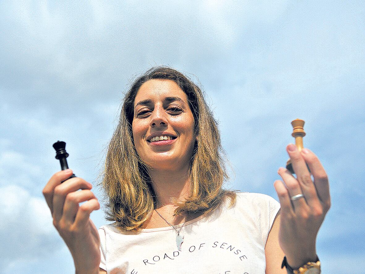 Luján, Gran Maestra internacional y cinco veces campeona argentina, dijo que no se sentiría segura en Irán.