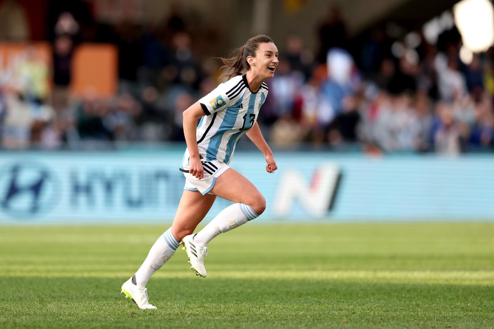 Sophia Braun festeja uno de los goles de Argentina