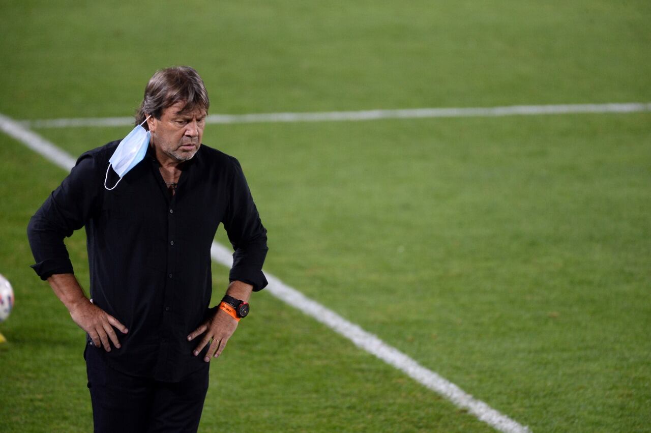 Ricardo Zielinski seguirá un año más en Estudiantes