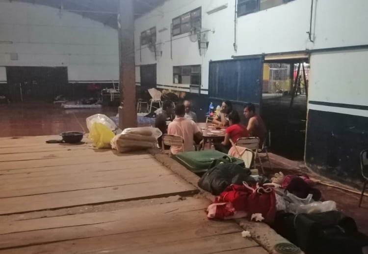 Galpón en la escuela Islas Malvinas