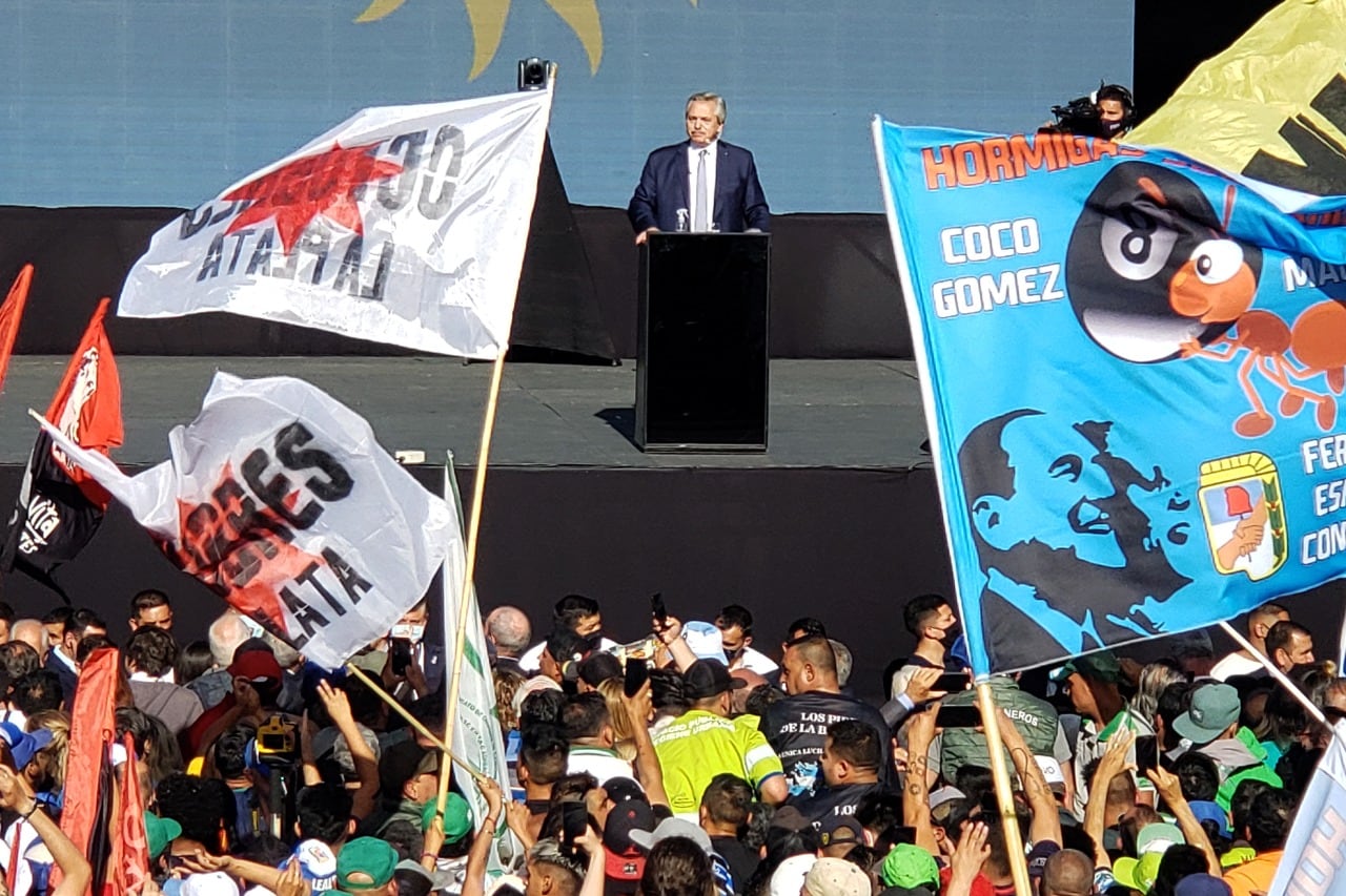 Se realiza este miércoles en Plaza de Mayo la manifestación por el Día del Militante.