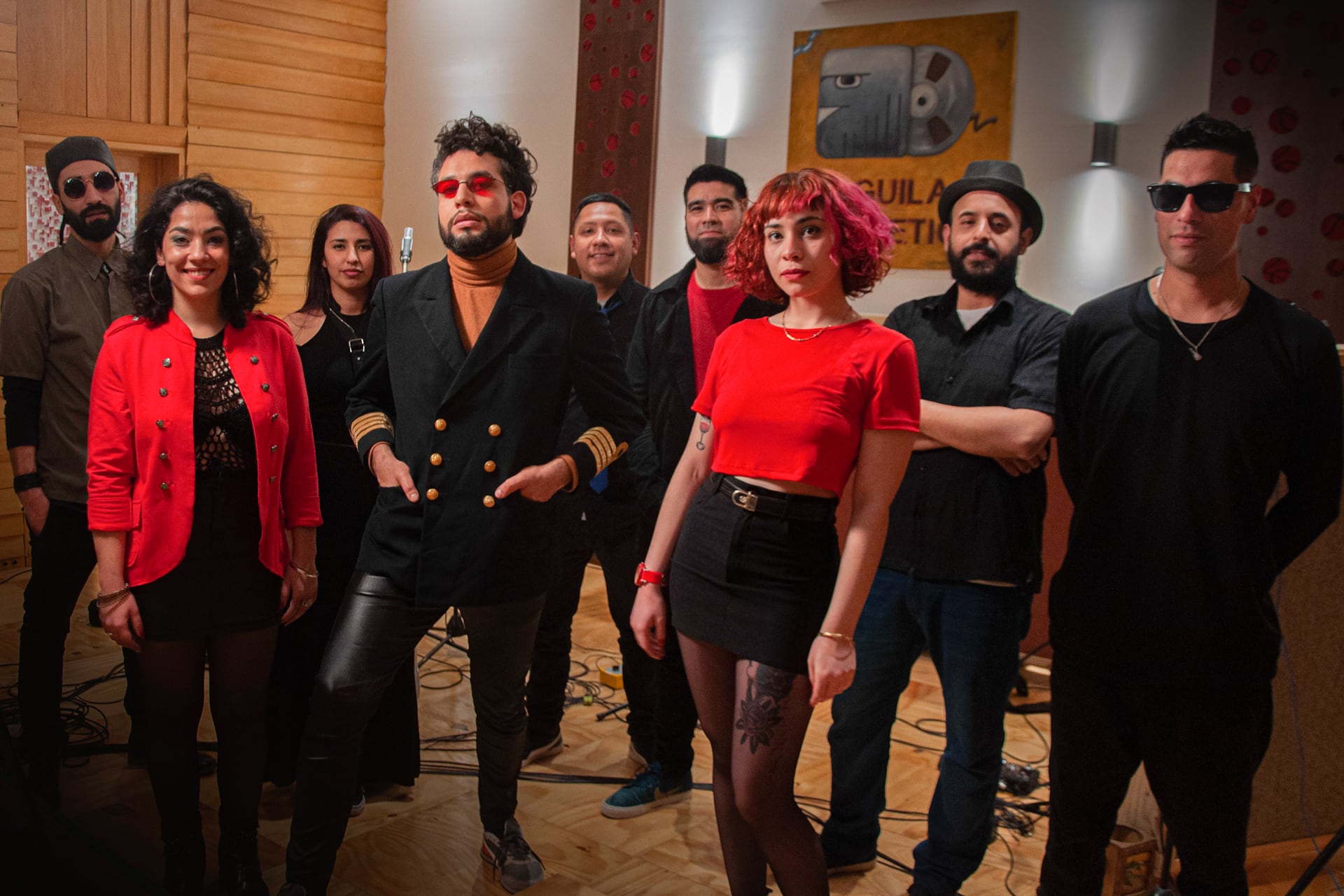 No es casualidad que con sus shows vía streaming llamaran la atención fuera del país: su sonido y mensaje son universales.