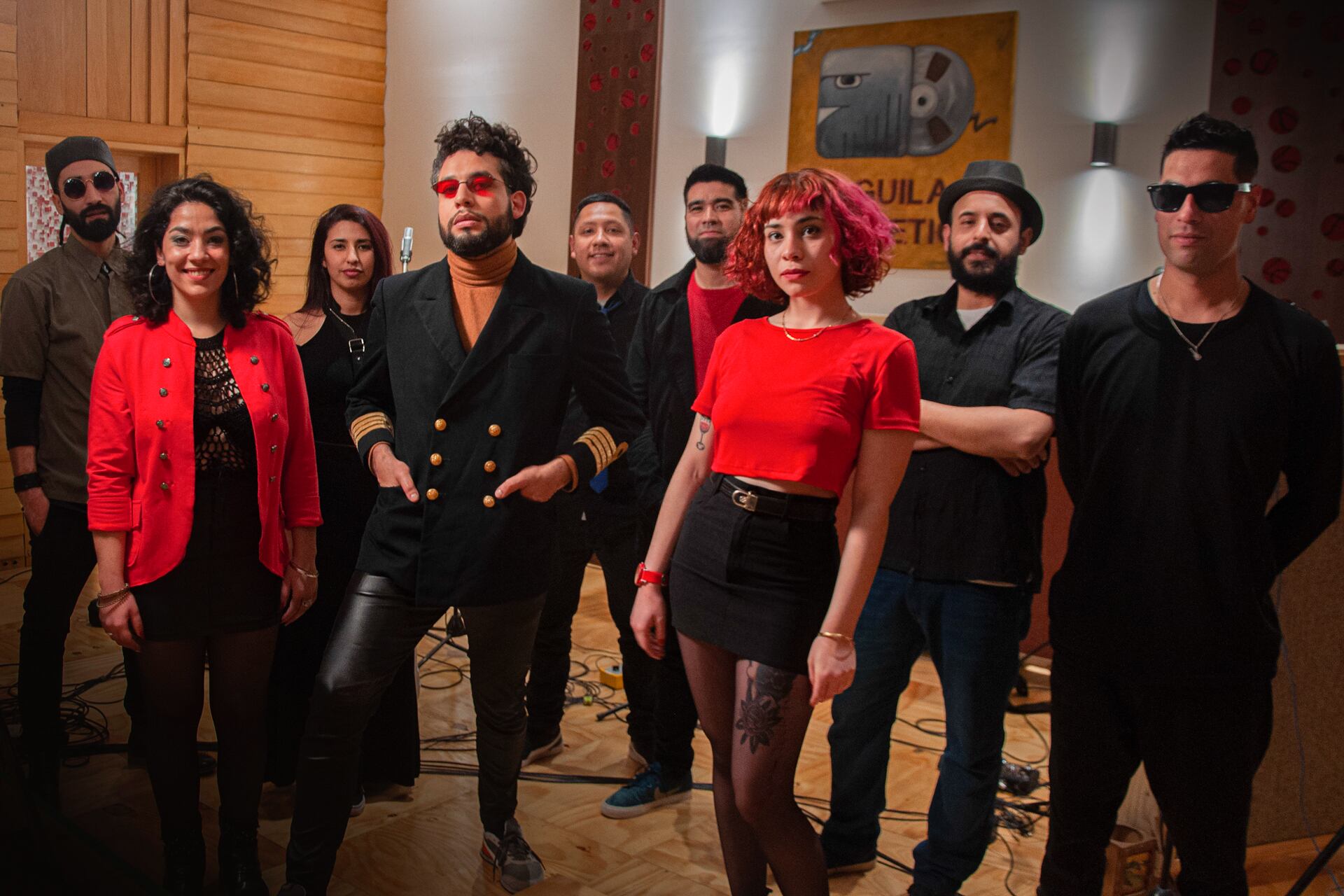 No es casualidad que con sus shows vía streaming llamaran la atención fuera del país: su sonido y mensaje son universales.