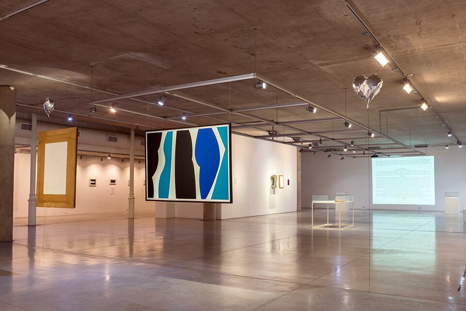 Obra de Eduardo Serón en una vista de sala en el Museo Urbano Poggi. 