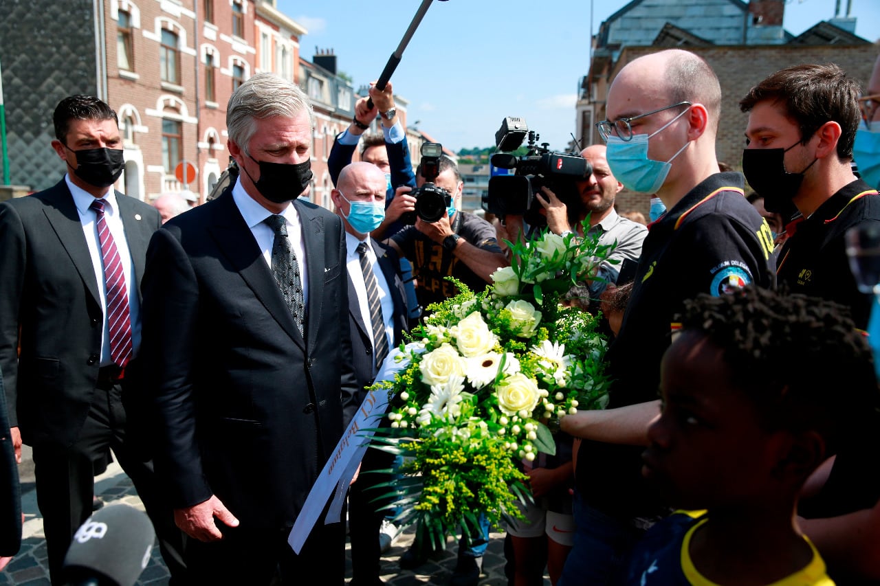 Todavía hay decenas de desaparecidos tras el temporal.