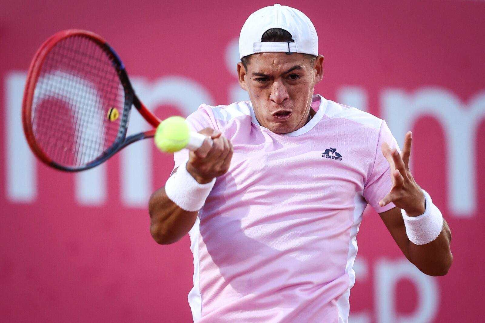 Sebastián Báez ganó dos partidos antes de despedirse en Estoril