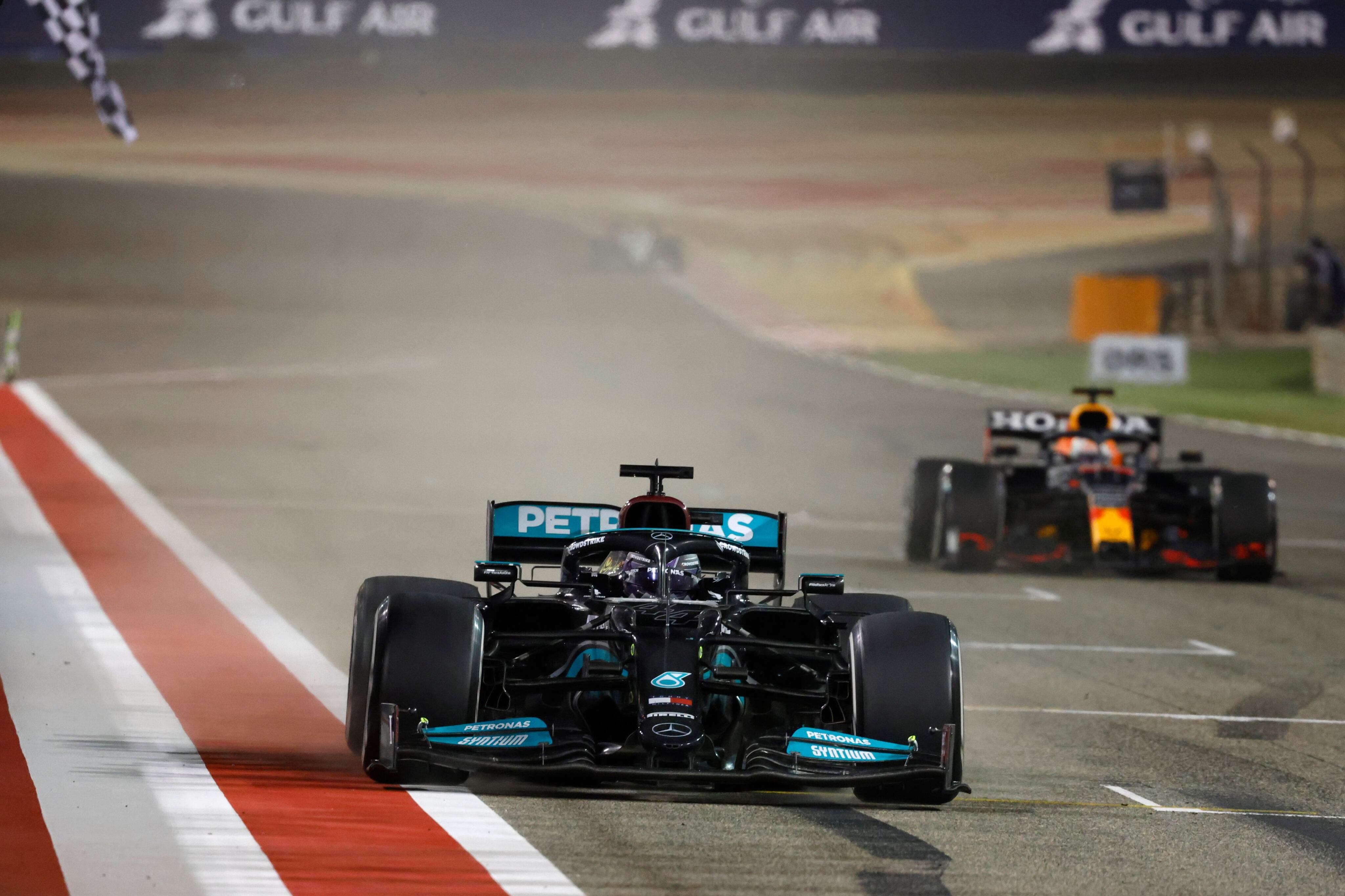 El siete veces campeón ganó a pura conducción.