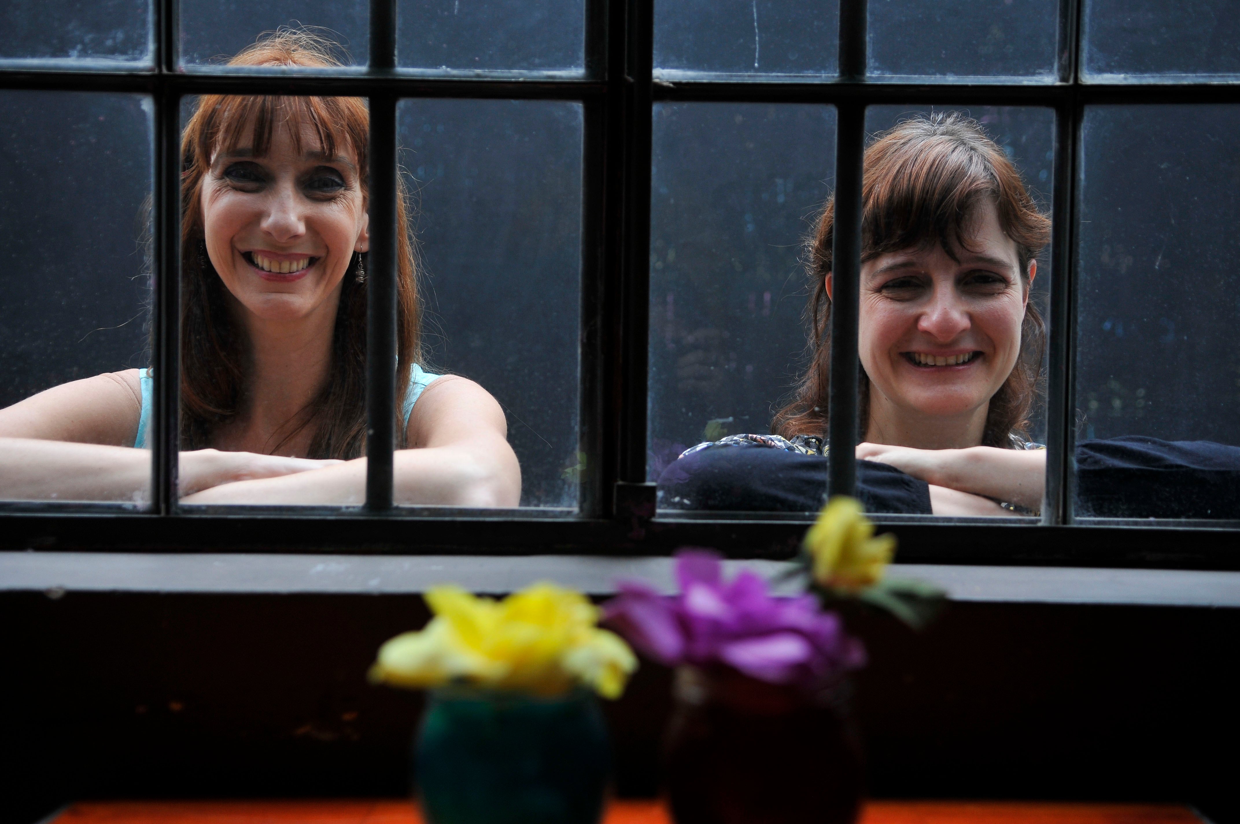 La obra protagonizada por Catz y Ransenberg va los viernes en Timbre 4.