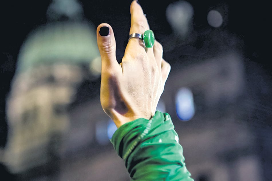 La joven podría hacer la denuncia ante el Inadi.