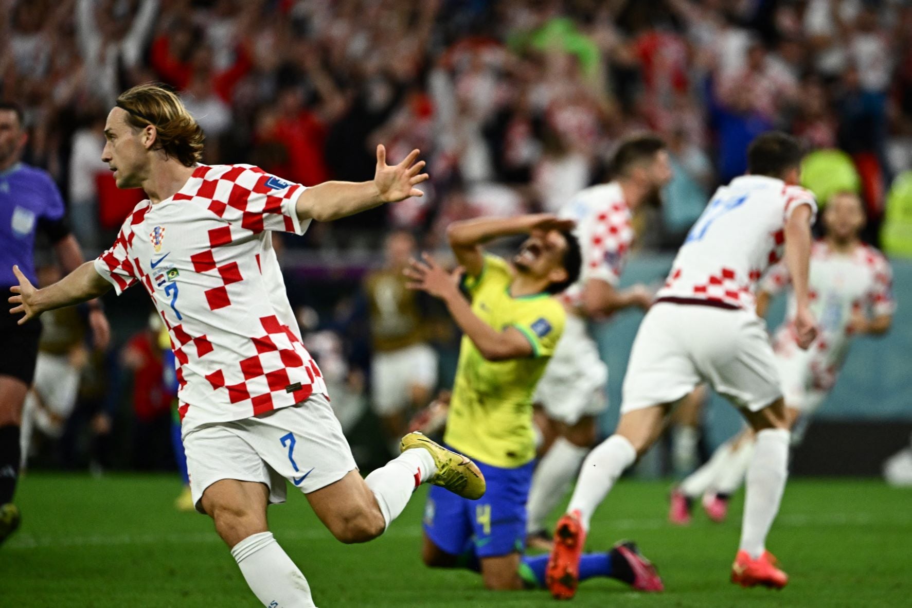 El gol de Croacia que puso el 1 a 1 ante Brasil.