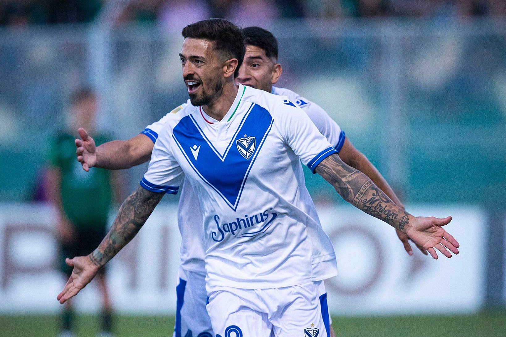 Lanzini convirtió su primer gol en Vélez