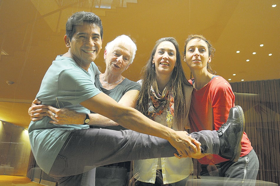 Guzmán, Cherns, Solda y Kessel, entusiasmados con la puesta. La obra puede verse de miércoles a domingo.