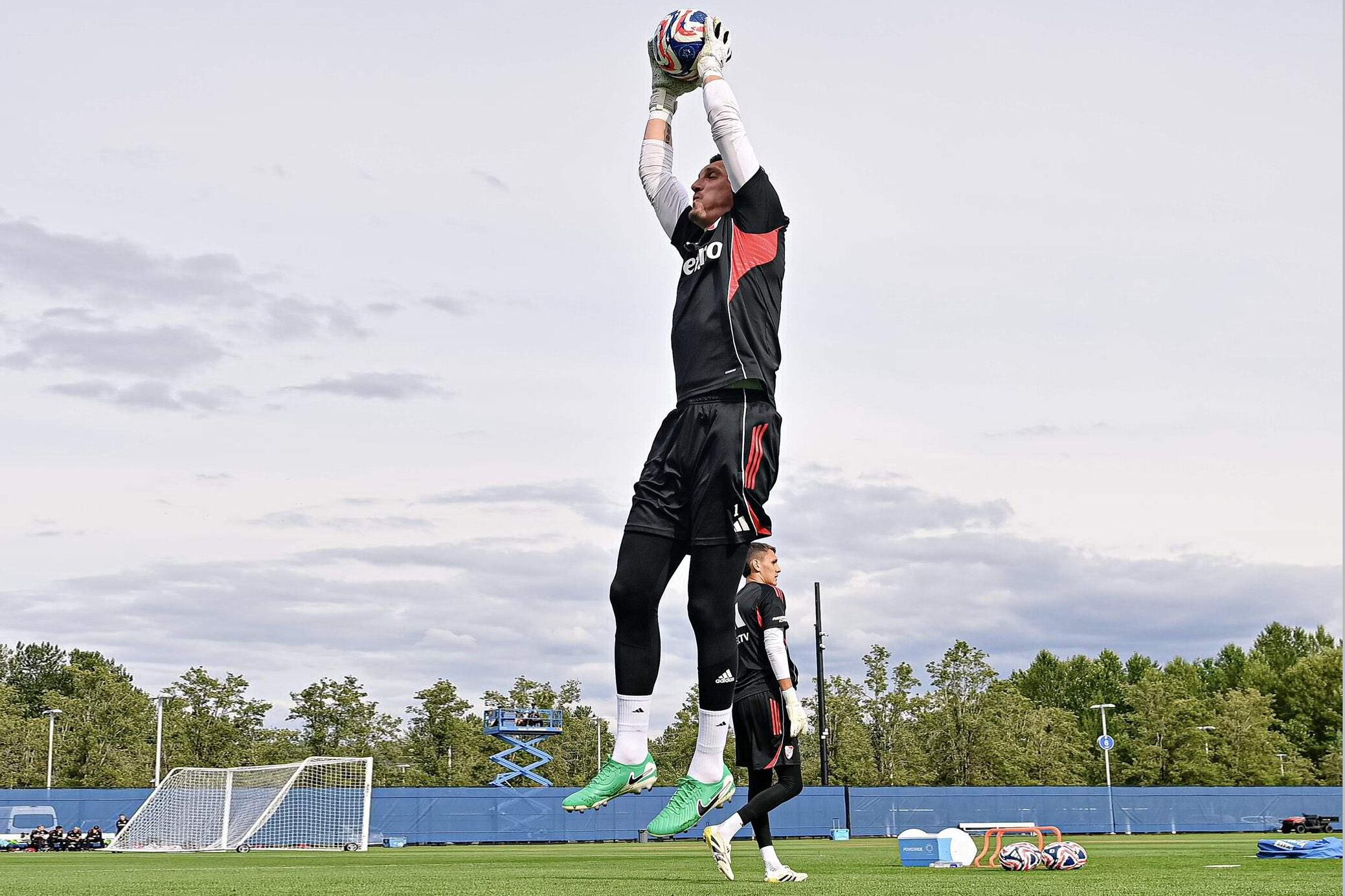 Armani, una garantía en el arco del Millo