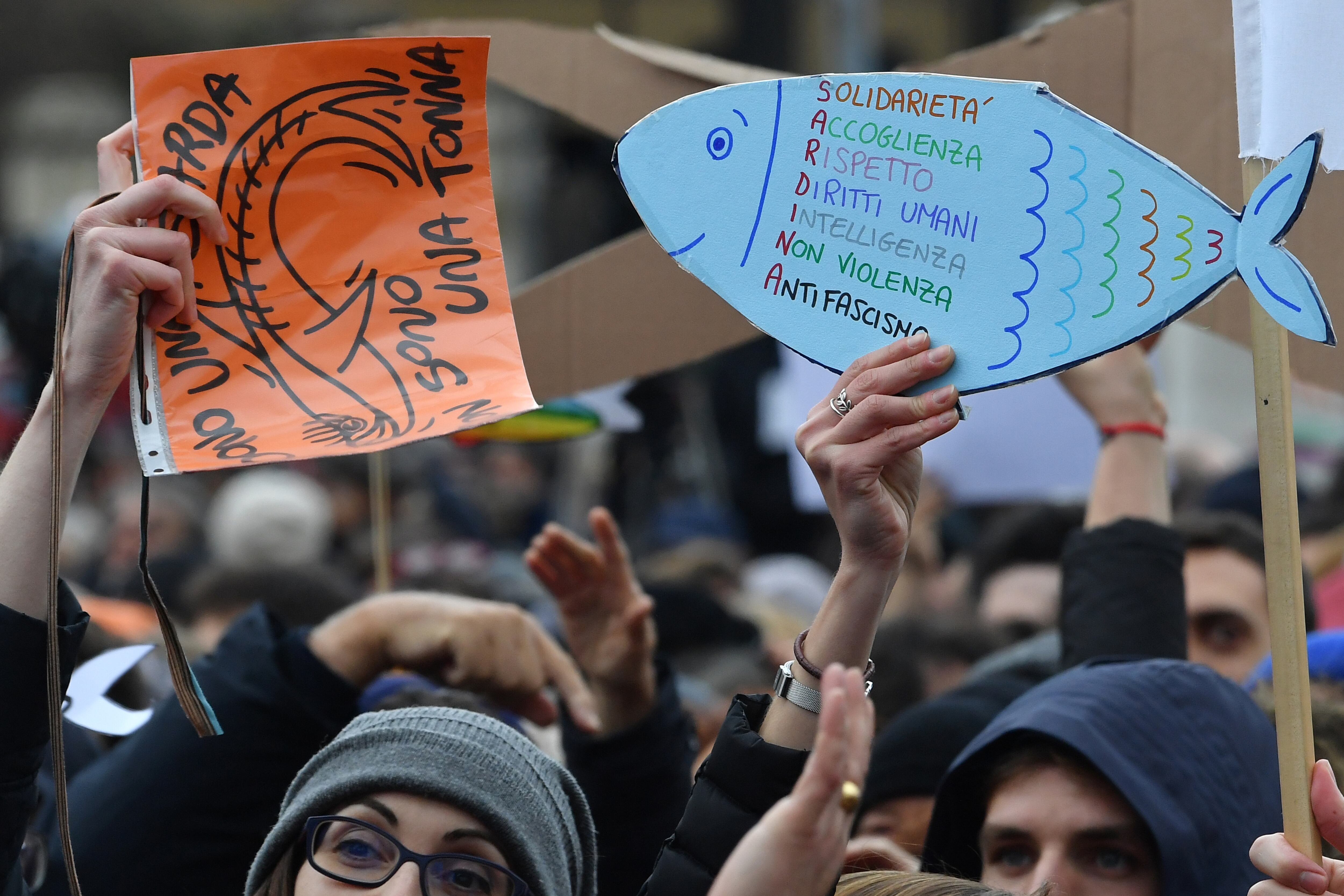 El movimiento de Las Sardinas pide a los políticos que defiendan los intereses de la población.