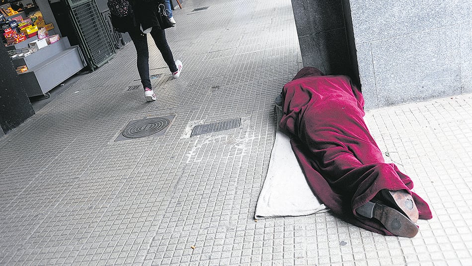 Las personas pobres en Argentina suman 12,7 millones, el mayor nivel en nueve años.