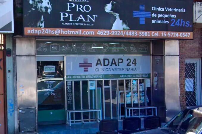 La veterinaria de Morón donde una pareja atacó al veternario.