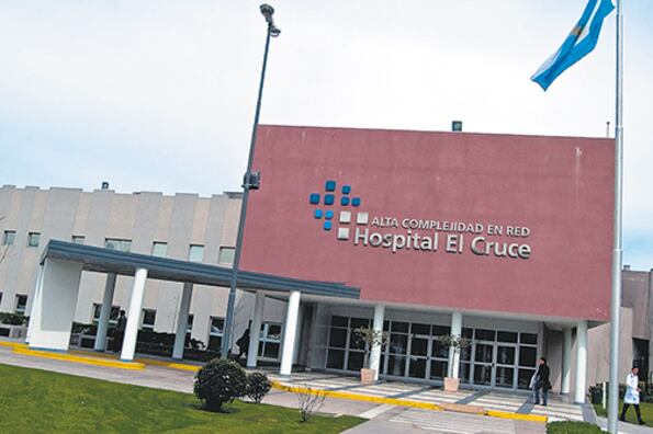 Hoy a las 11, abrazo para defender el hospital.