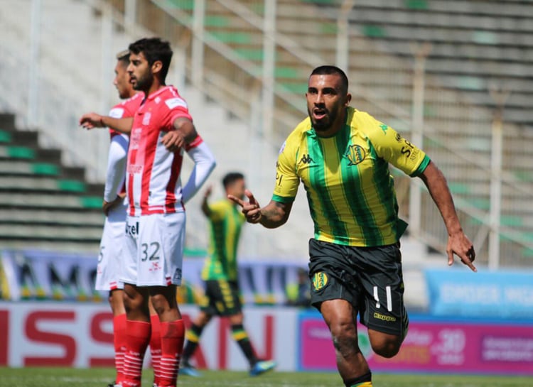 Chávez grita el primer gol de Aldosivi.