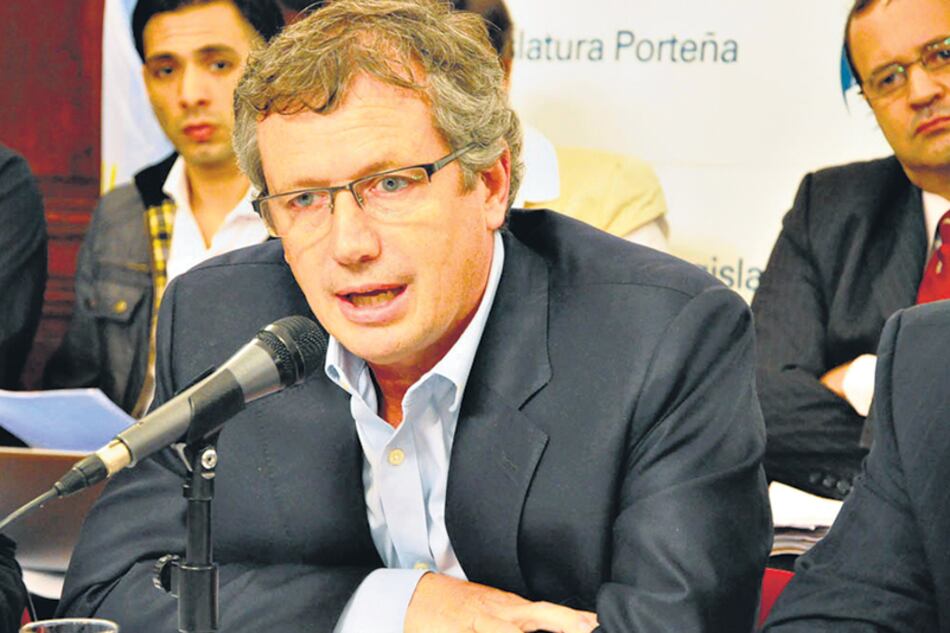 “La interna peronista le quitará protagonismo al kirchnerismo”, opinó Emilio Monzó.