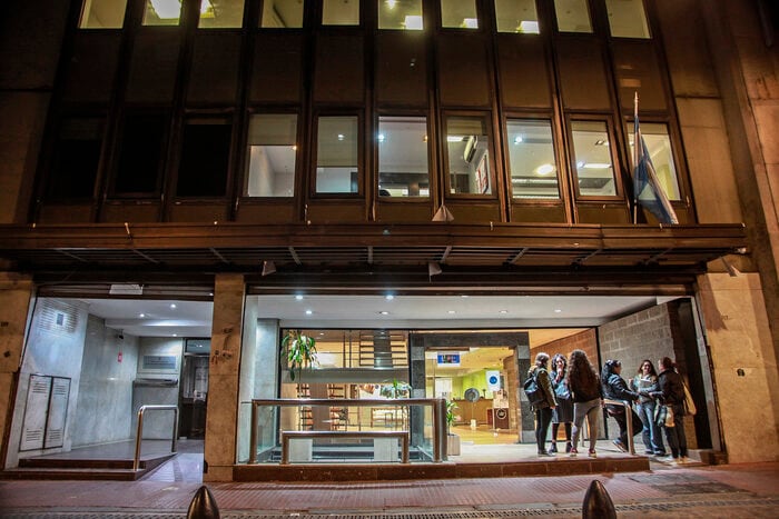 La Universidad Nacional de Madres de Plaza de Mayo.