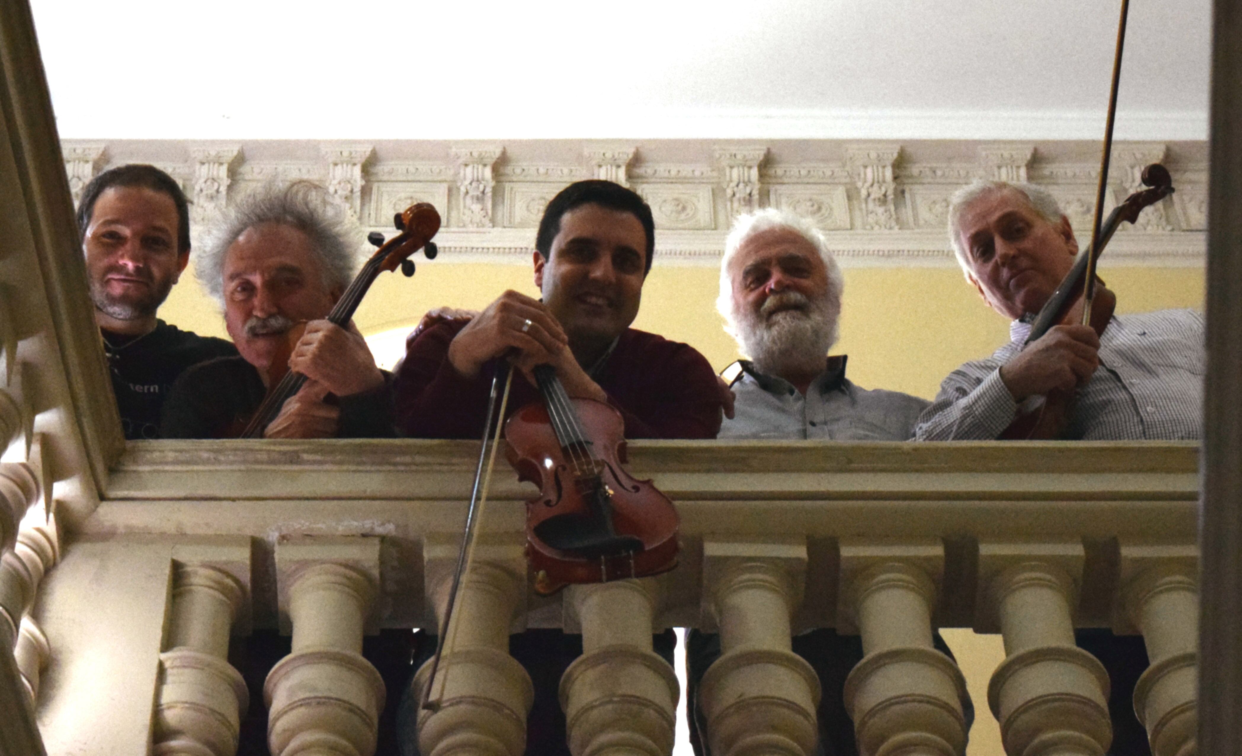 El Quinteto Municipal de Cuerdas con la formación que le dio forma a Zumba.