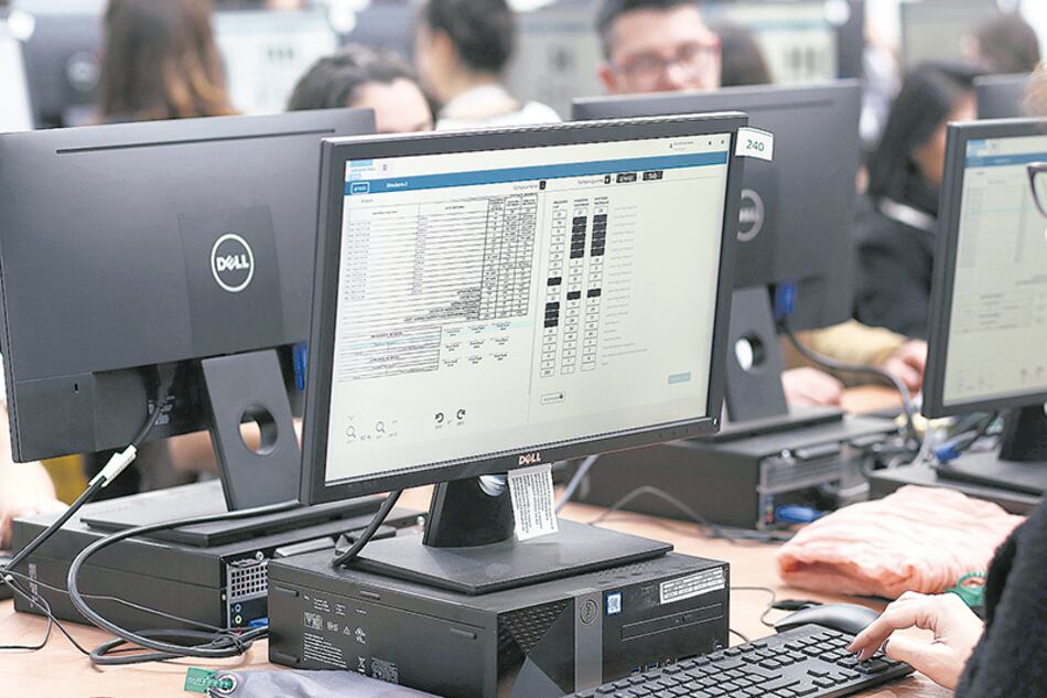 La oposición acumula sospechas sobre los cambios en el escrutinio.