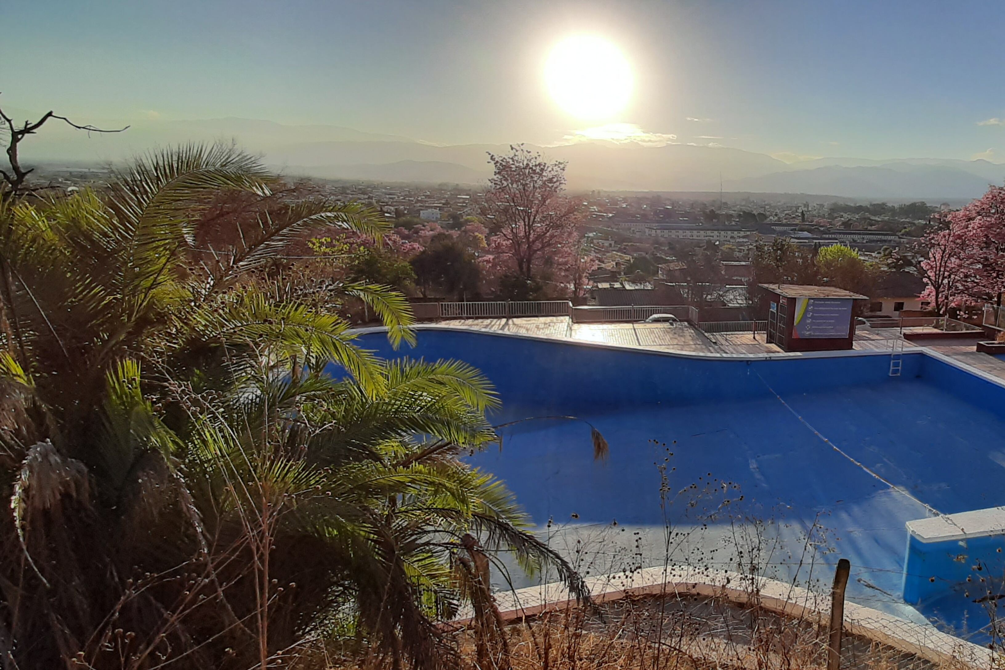 El natatorio vecinal de Villa Las Rosas