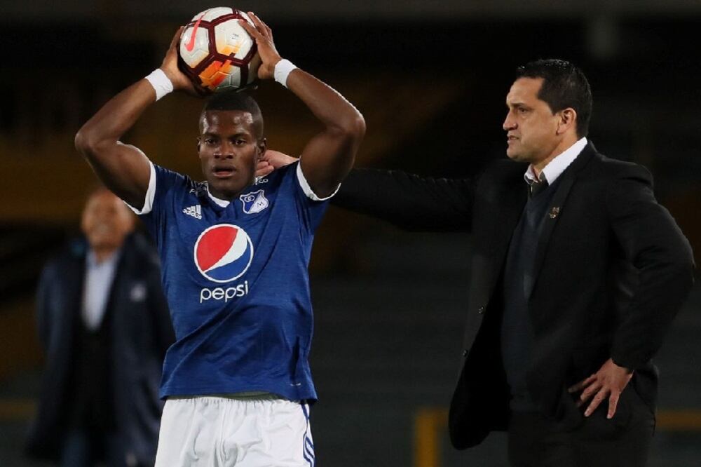Andrés Román, con la camiseta de Millonarios.