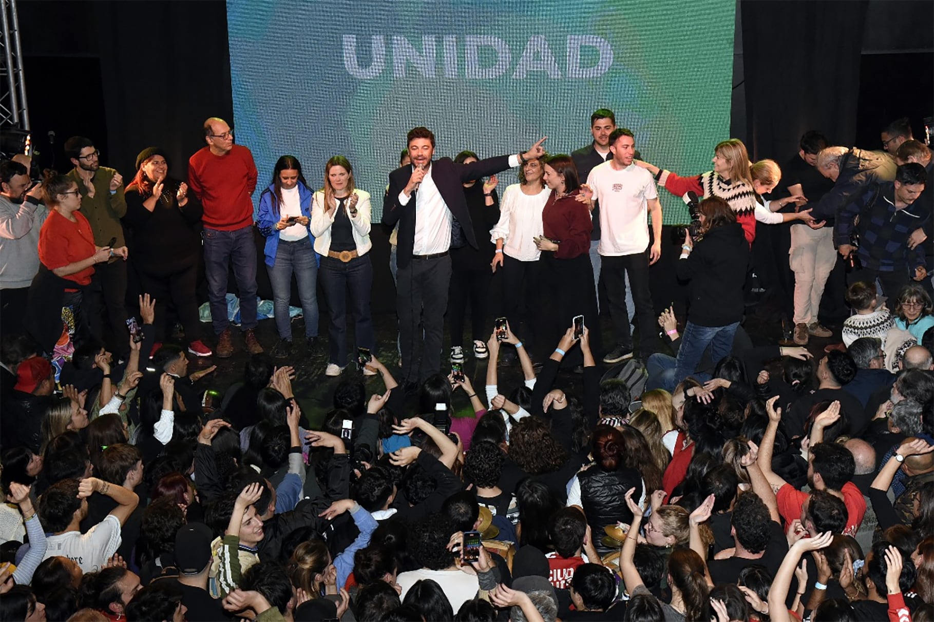 Monteverde celebró el triunfo en el Distrito 7.
