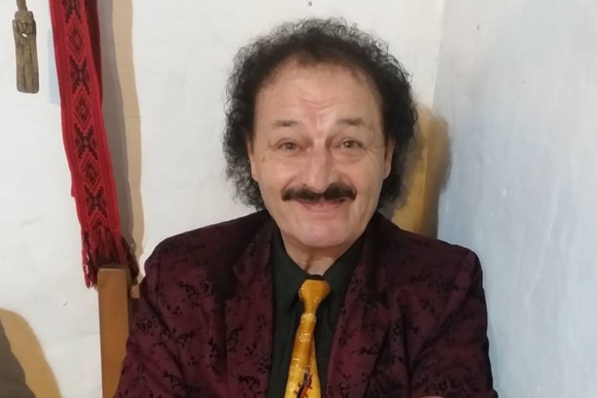 El cantante Alcides tiene 71 años