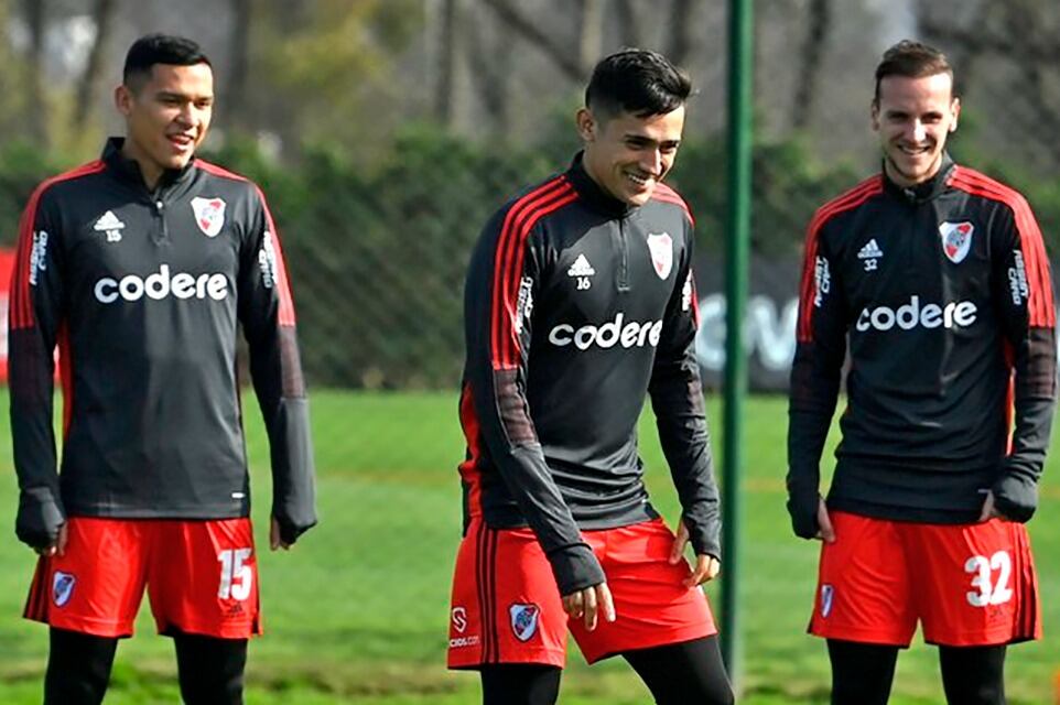 Solari se entrenó a la par de sus compañeros.