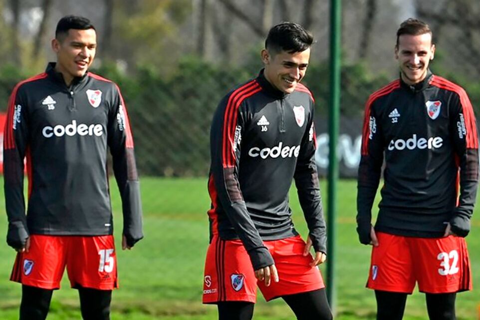 Solari se entrenó a la par de sus compañeros.